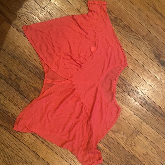 Top - Picture 2 of 3